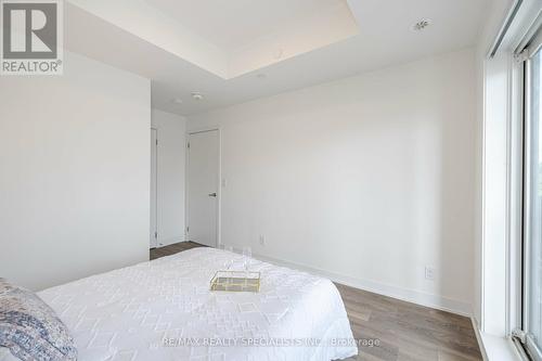 409 - 160 Canon Jackson Drive, Toronto, ON - Indoor Photo Showing Bedroom