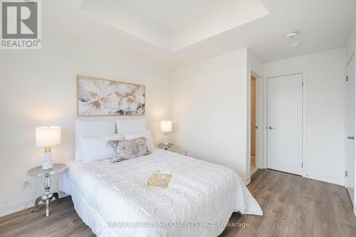 409 - 160 Canon Jackson Drive, Toronto, ON - Indoor Photo Showing Bedroom