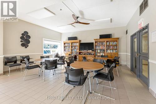 509 - 26 Hall Road, Halton Hills, ON - Indoor Photo Showing Dining Room