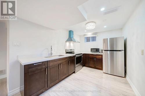 1414 Cawthra Road, Mississauga, ON - Indoor Photo Showing Kitchen