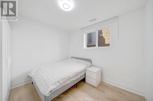 1414 Cawthra Road, Mississauga, ON - Indoor Photo Showing Bedroom