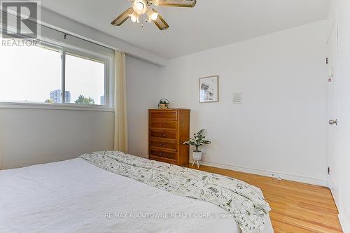 31 Lambeth Square, Toronto, ON - Indoor Photo Showing Bedroom