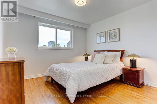 31 Lambeth Square, Toronto, ON - Indoor Photo Showing Bedroom