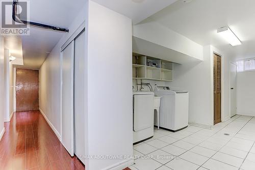 31 Lambeth Square, Toronto, ON - Indoor Photo Showing Laundry Room