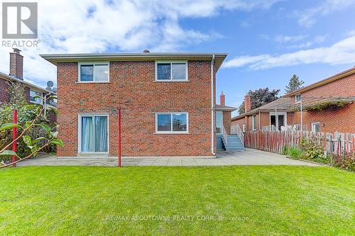 31 Lambeth Square, Toronto, ON - Outdoor With Exterior