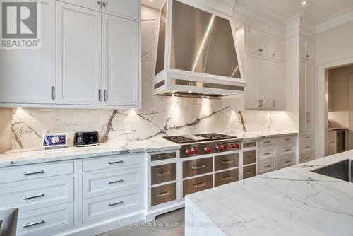 6 Stubbs Drive, Toronto, ON - Indoor Photo Showing Kitchen With Upgraded Kitchen