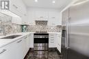 601 - 298 Jarvis Street, Toronto, ON  - Indoor Photo Showing Kitchen With Upgraded Kitchen 