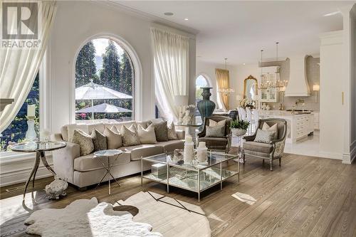 76 Hazelton Drive, Greater Sudbury, ON - Indoor Photo Showing Living Room