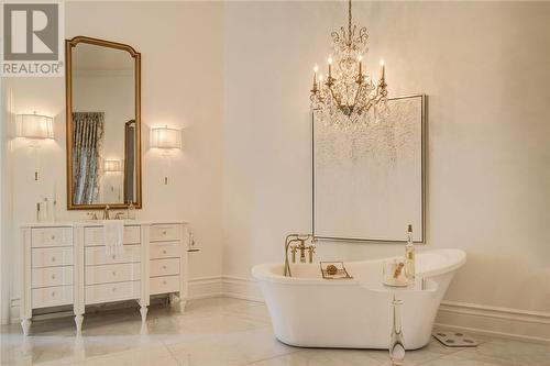 76 Hazelton Drive, Greater Sudbury, ON - Indoor Photo Showing Bathroom