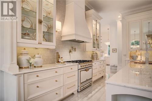 76 Hazelton Drive, Greater Sudbury, ON - Indoor Photo Showing Kitchen With Upgraded Kitchen