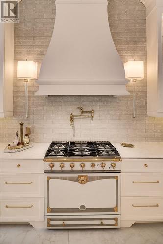 76 Hazelton Drive, Greater Sudbury, ON - Indoor Photo Showing Kitchen With Upgraded Kitchen