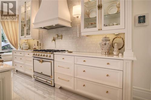 76 Hazelton Drive, Greater Sudbury, ON - Indoor Photo Showing Kitchen With Upgraded Kitchen