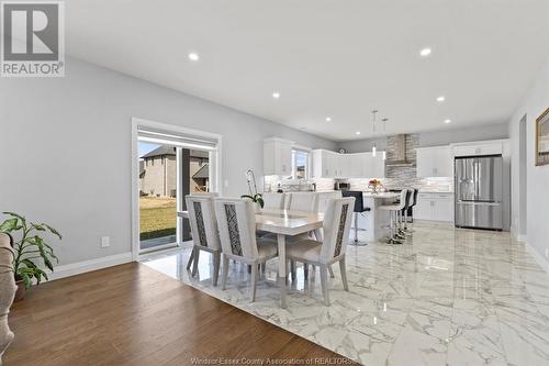 4411 Belmont Avenue, Lakeshore, ON - Indoor Photo Showing Dining Room