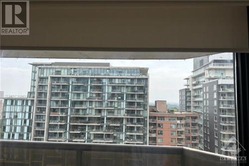 470 Laurier Avenue W Unit#1703, Ottawa, ON - Indoor Photo Showing Other Room