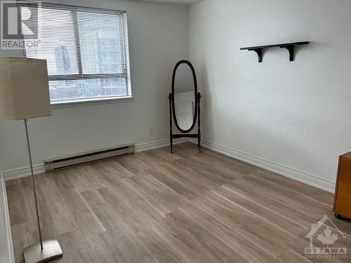 470 Laurier Avenue W Unit#1703, Ottawa, ON - Indoor Photo Showing Other Room