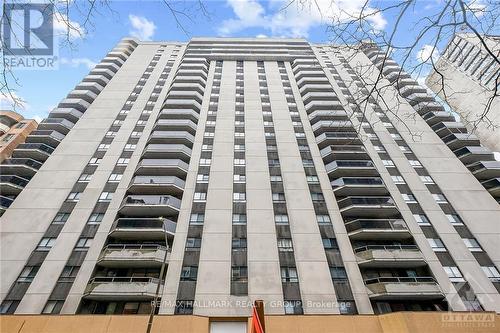 1703 - 470 Laurier Avenue W, Ottawa, ON - Outdoor With Balcony With Facade