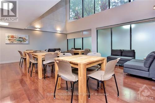 1703 - 470 Laurier Avenue W, Ottawa, ON - Indoor Photo Showing Dining Room