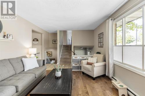 154 Norden Cres, Sault Ste. Marie, ON - Indoor Photo Showing Living Room