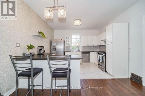 19 Ritson Road S, Oshawa (Central), ON - Indoor Photo Showing Kitchen