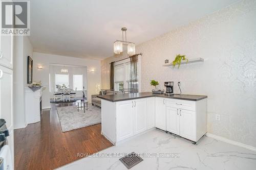 19 Ritson Road S, Oshawa (Central), ON - Indoor Photo Showing Kitchen