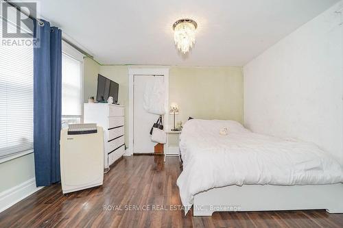 19 Ritson Road S, Oshawa (Central), ON - Indoor Photo Showing Bedroom