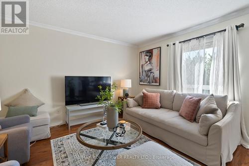 69 Jays Drive, Whitby (Williamsburg), ON - Indoor Photo Showing Living Room