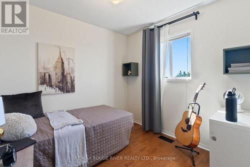 69 Jays Drive, Whitby (Williamsburg), ON - Indoor Photo Showing Bedroom