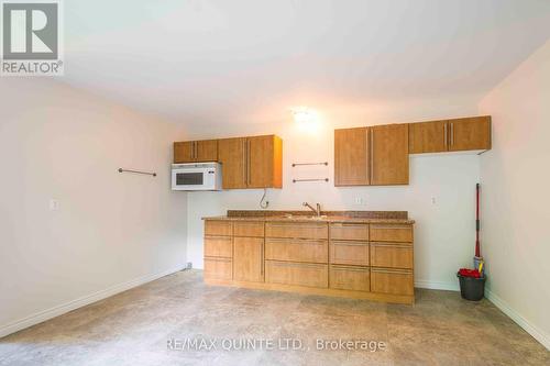 192 Dufferin Avenue, Belleville, ON - Indoor Photo Showing Kitchen