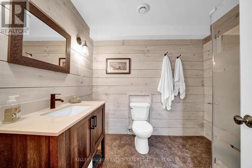 8 Curtis Street, Prince Edward County (Picton), ON - Indoor Photo Showing Bathroom