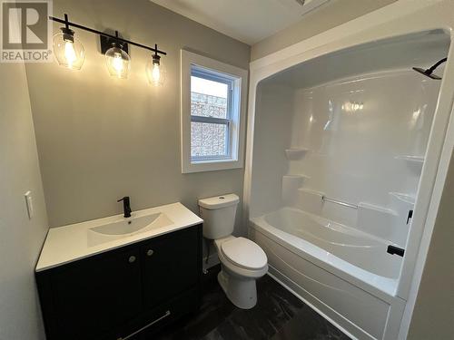 29 Leonard J.Cowley Street, St. John'S, NL - Indoor Photo Showing Bathroom