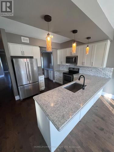 748 Sawmill Road, Peterborough, ON - Indoor Photo Showing Kitchen With Upgraded Kitchen