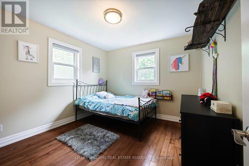 351323 17Th Line, East Garafraxa, ON - Indoor Photo Showing Bedroom