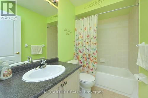 225 Berry Street, Shelburne, ON - Indoor Photo Showing Bathroom