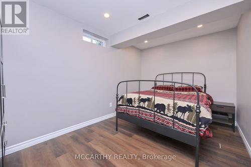 225 Berry Street, Shelburne, ON - Indoor Photo Showing Bedroom