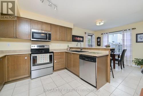 225 Berry Street, Shelburne, ON - Indoor Photo Showing Kitchen