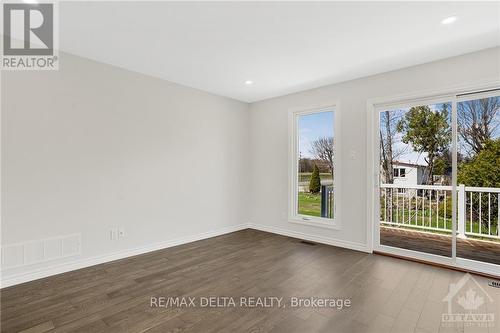 398 Marcel Street, Alfred And Plantagenet, ON - Indoor Photo Showing Other Room