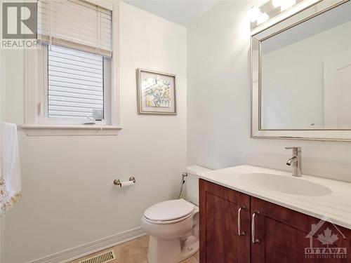 454 Brunskill Way, Kanata (9007 - Kanata - Kanata Lakes/Heritage Hills), ON - Indoor Photo Showing Bathroom