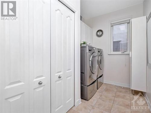 454 Brunskill Way, Kanata (9007 - Kanata - Kanata Lakes/Heritage Hills), ON - Indoor Photo Showing Laundry Room