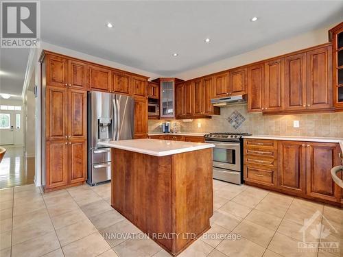 454 Brunskill Way, Ottawa, ON - Indoor Photo Showing Kitchen