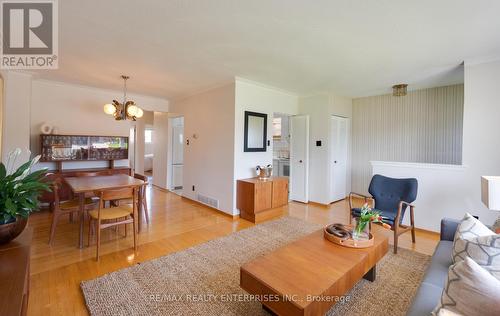 54 Pinebrook Avenue, Toronto, ON - Indoor Photo Showing Living Room