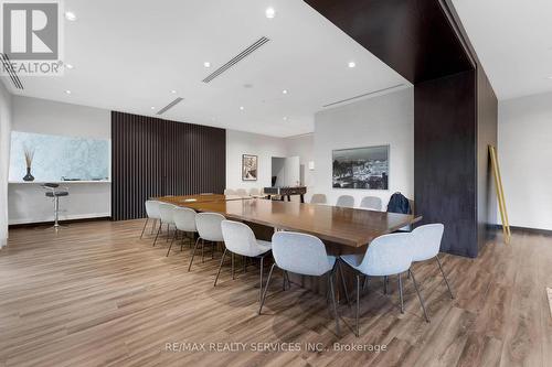 2109 - 23 Hollywood Avenue, Toronto, ON - Indoor Photo Showing Dining Room