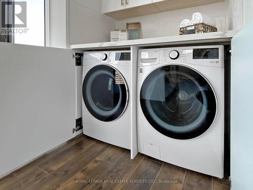 2602 - 80 Antibes Drive, Toronto, ON - Indoor Photo Showing Laundry Room