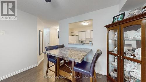 313 - 260 Davis Drive, Newmarket, ON - Indoor Photo Showing Dining Room