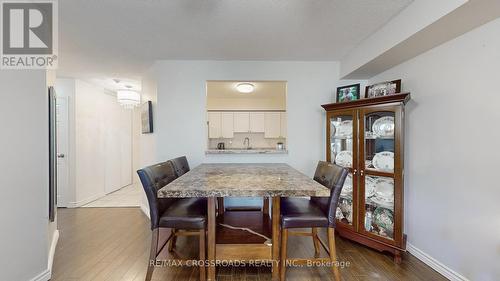 313 - 260 Davis Drive, Newmarket, ON - Indoor Photo Showing Dining Room