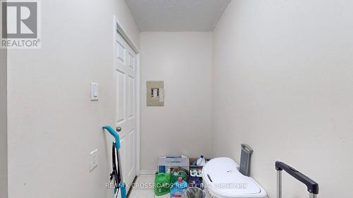 313 - 260 Davis Drive, Newmarket, ON - Indoor Photo Showing Other Room