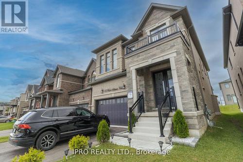 956 Sobeski Avenue, Woodstock, ON - Outdoor With Facade