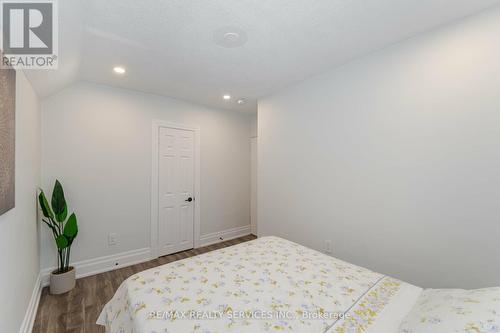 84 Clinton Street, Hamilton, ON - Indoor Photo Showing Bedroom