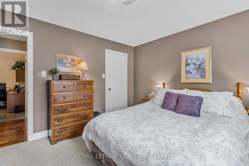 3270 Goldstein Road, Severn (Washago), ON - Indoor Photo Showing Bedroom