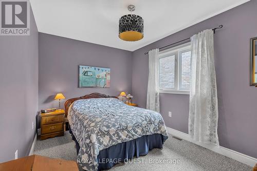 3270 Goldstein Road, Severn (Washago), ON - Indoor Photo Showing Bedroom