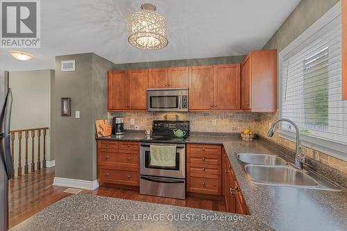 3270 Goldstein Road, Severn (Washago), ON - Indoor Photo Showing Kitchen With Double Sink